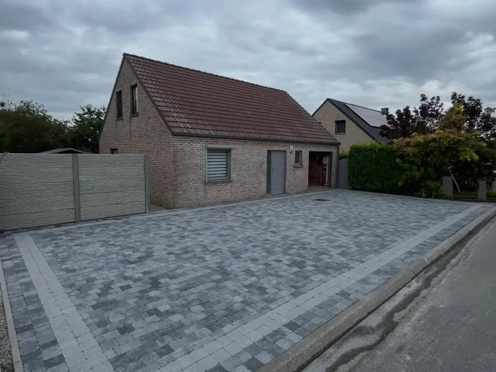 parking-paves-gris